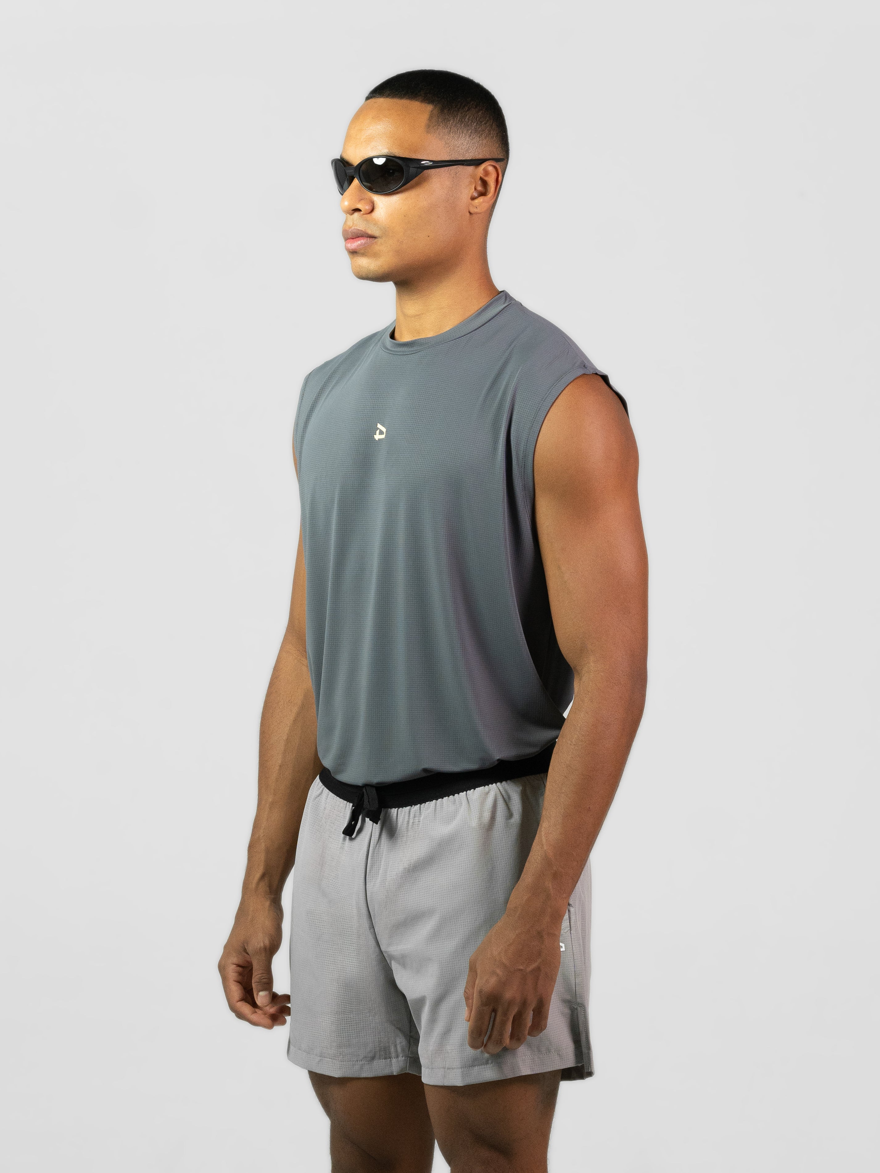 R21 Oversized Tank - Signature Grey